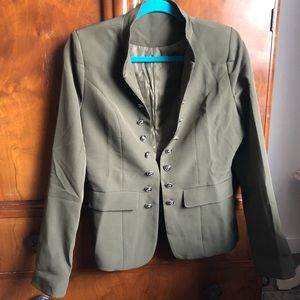 Military style lightweight fitted blazer
